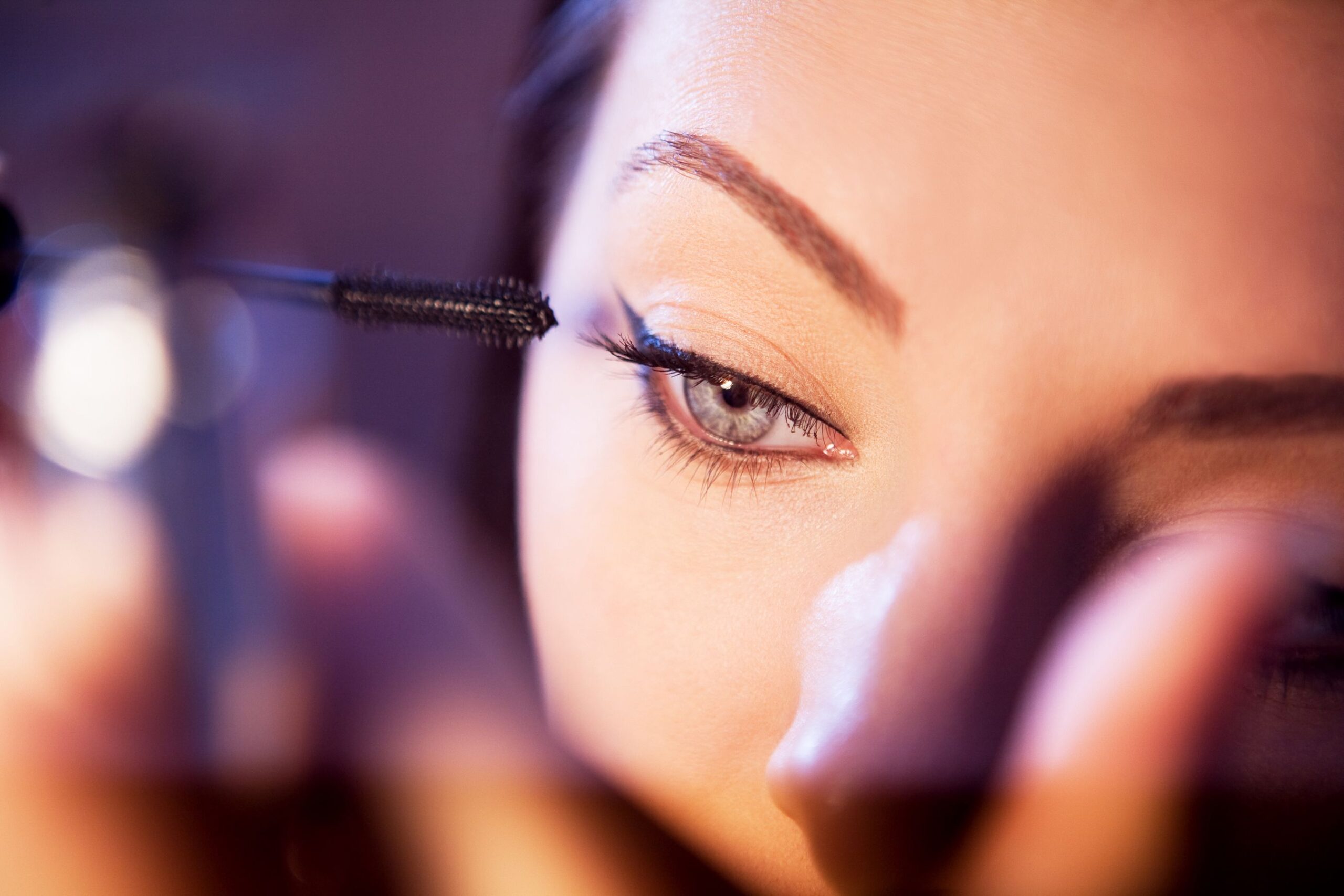 Best Eyelash Growth Serums Recommended by Beauty Experts